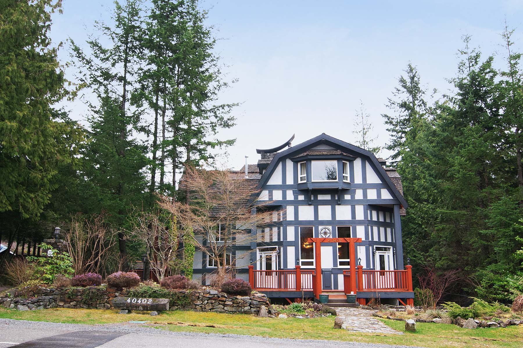Virtual Tour of 40402 SKYLINE DR, Squamish, MLS V959450, Squamish