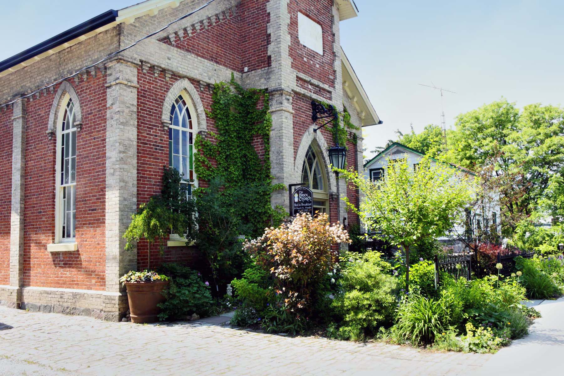 Virtual Tour of 8 Church Street, Manilla, Ontario, , MLS X2363678