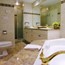 Suite#206 Executive Penthouse/Bathroom